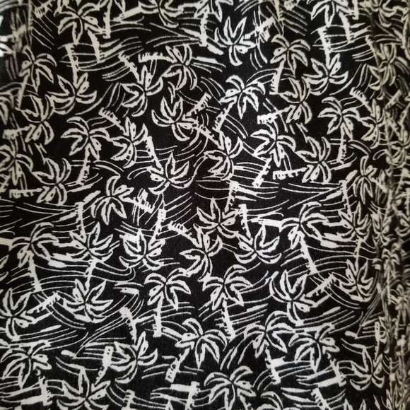 Christopher & Banks Tropical Palm Top - Picture 5 of 7